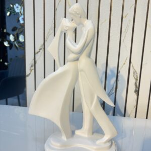 Kissing couple